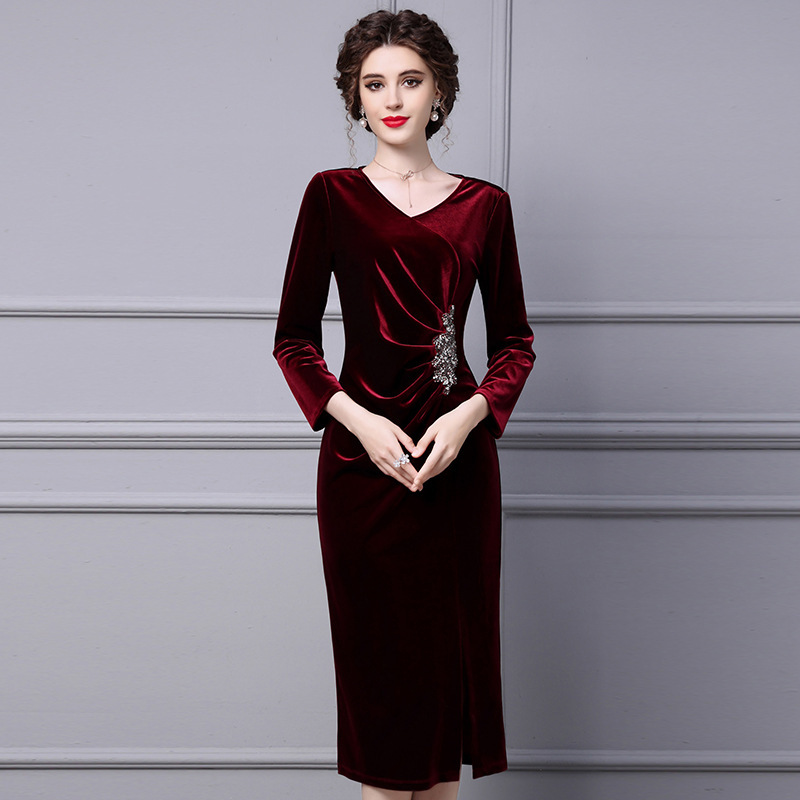 Zhili Velvet Dress for Women, Spring Season, Paired with a Coat, Formal Occasion, Beaded Long Bodycon Dress, 2026 New Model