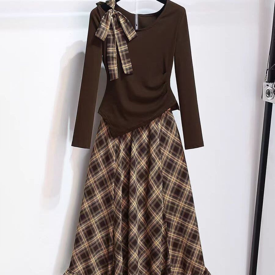 J5Y Irregular Sloping Shoulder Long Sleeve Lace Top Plaid Skirt Women's Suit Thin 2025 Early Autumn New Style