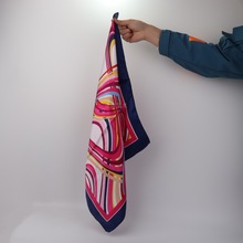 听话丝巾 幽灵魔巾 软硬 搞笑 小丑 神秘 绸巾变硬 舞台 魔术道具