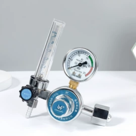 减压器;喷嘴、喷头;割炬