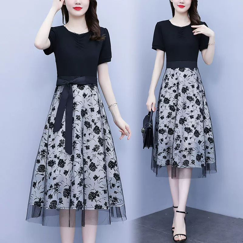 Черное платье с короткими рукавами, сшитые поддельные две части сетки, женское лето 2025 новое темпераментное платье с ремешком