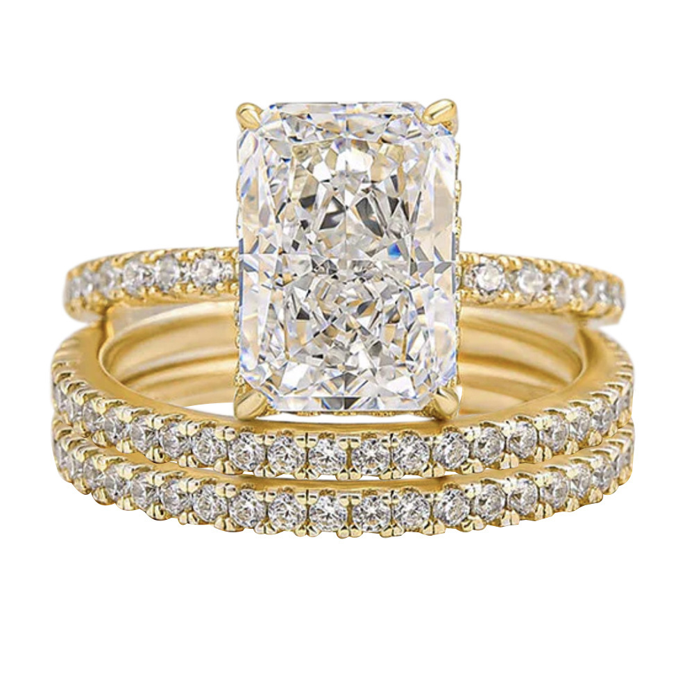 MoissaniteRing #CZEngagementRing #HaloDiamondRing #OvalMoissanite #RhinestoneJewelry #VintageDiamondRing #StackingRings Fashionab Versati High-end Cop_voghion.com