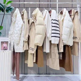 25秋冬乐町时尚高级感风衣外套连衣裙裤裙直播实体撤柜品牌折扣货