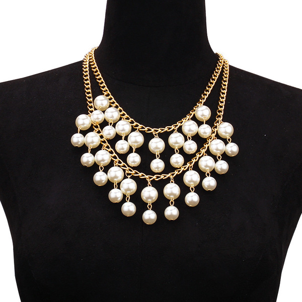 Fashionable universal necklace from pearl with tassels