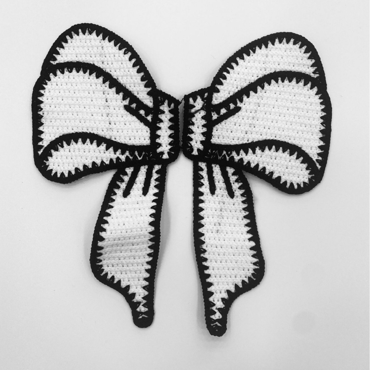 现货批发新款水溶刺绣蝴蝶结服装童装领口开衫春夏配饰布贴