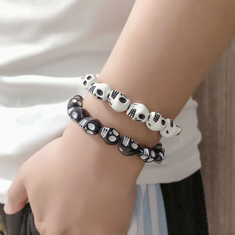 Bracciale con perline e teschio per uomo e donna stile retro_voghion.com