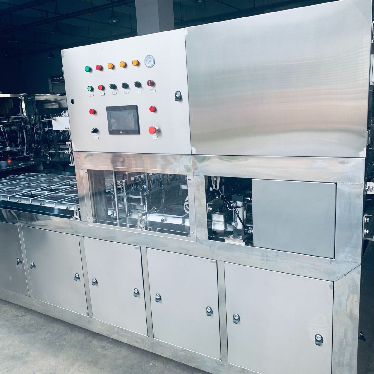 铝箔碗灌装封口机预制菜封口机