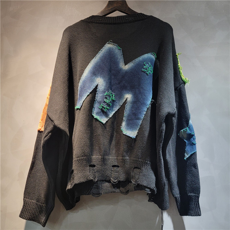 Personalidad suelta pegatinas empalmadas agujeros de contraste de color de cuello redondo camisa de punto de manga larga suéter para mujeres 2024 nuevo otoño image 2