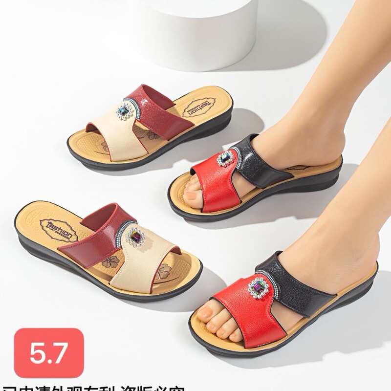 Summer New Home Slippers, Cheap Slippers, Street Stall Slippers, Comfortable and Wear-resistant Women's High-heeled Women's Special Price Summer New Home Slippers, Cheap Slippers, Street Stall Slippers, Comfortable and Wear-resistant Women's High-heeled Women's Special Price