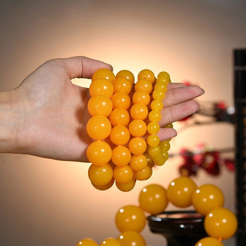 The second generation of chicken oil yellow beeswax amber beads bracelet live gift single circle men's and women's bracelet fashion jewelry wholesale