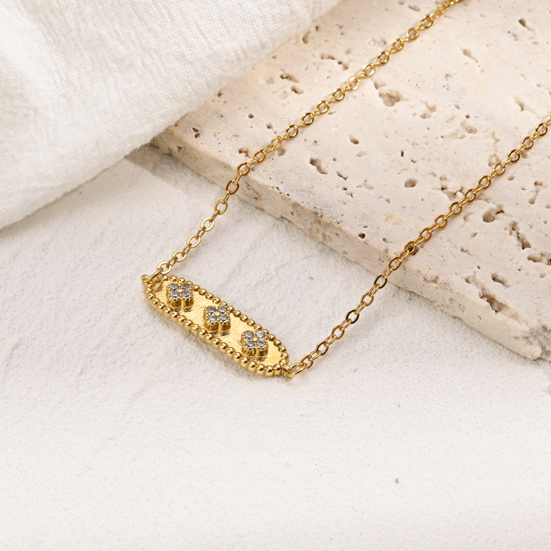 Fashion Four Leaf Clover Copper Bracelets Zircon Copper Bracelets