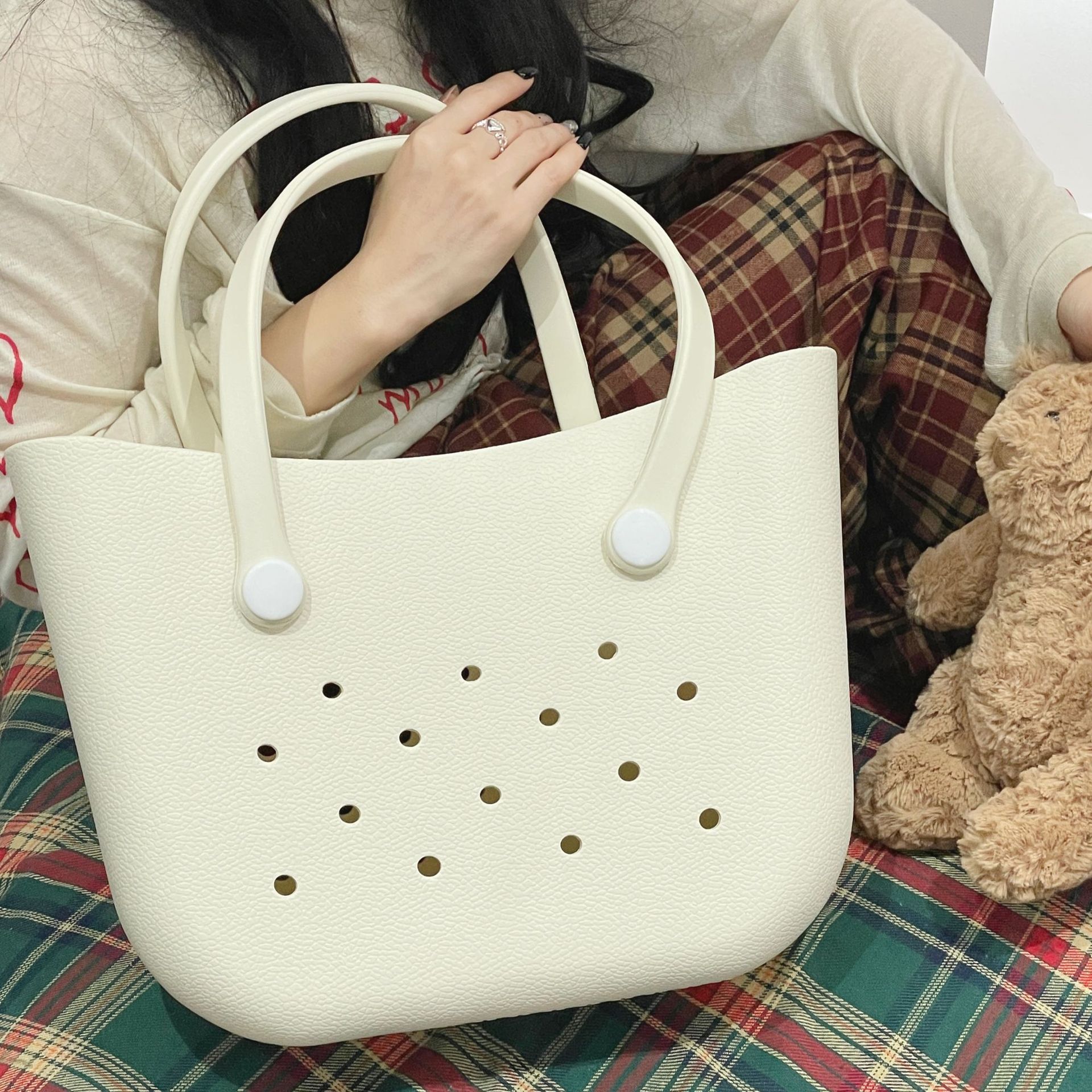 1696g Weight Open Closure Type Double Handle Strap Type Handbag Bags Type Casual, Daily Occasion EVA Material Solid Color Pattern All Seasons Season Women's Gender Streetwear Style Square Shape Women's EVA Solid Color Streetwear Square Open Handbag 23