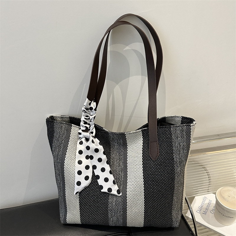 Bolso de hombro de nueva tendencia de invierno Bolso de mano de textura de lona de gran capacidad de moda Bolso de viaje casual simple