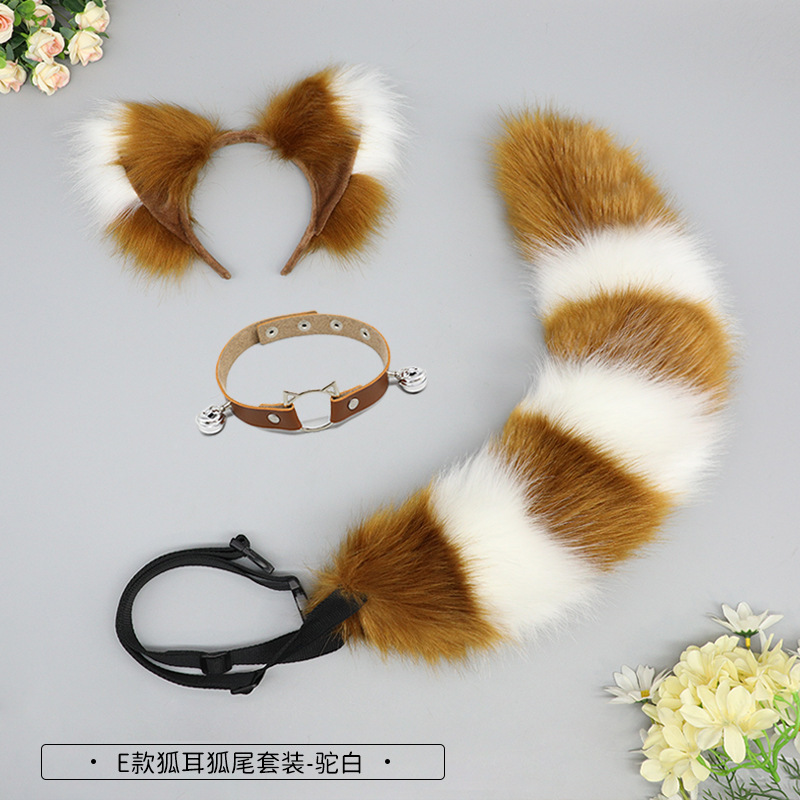 E traje de campana de cuello de cola de zorro con orejas de zorro-camello blanco