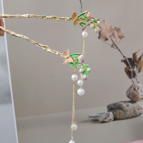 Antique-style bellflower butterfly tassel hairpin with a retro, elegant, and forest-like, fairy-like beauty, suitable for Hanfu women