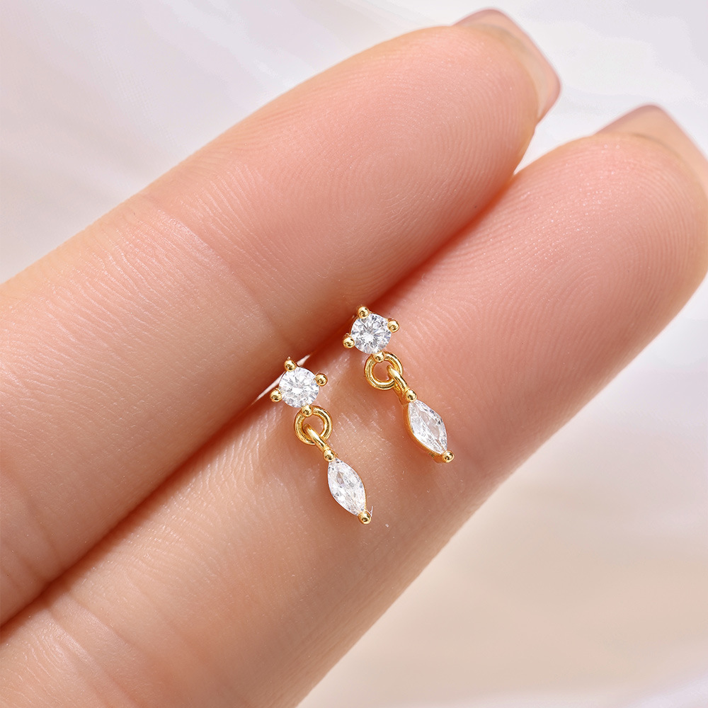 Water Droplets Pattern 1 Pair 925 Sterling Silver Zircon Water Droplets Ear Studs