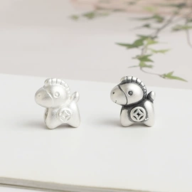 黄金手饰;金属工艺品;黄金项饰