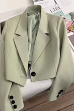 �̿����b����ŮʿС���Ӵ������G���¿�W���ٴ�С����Ů��