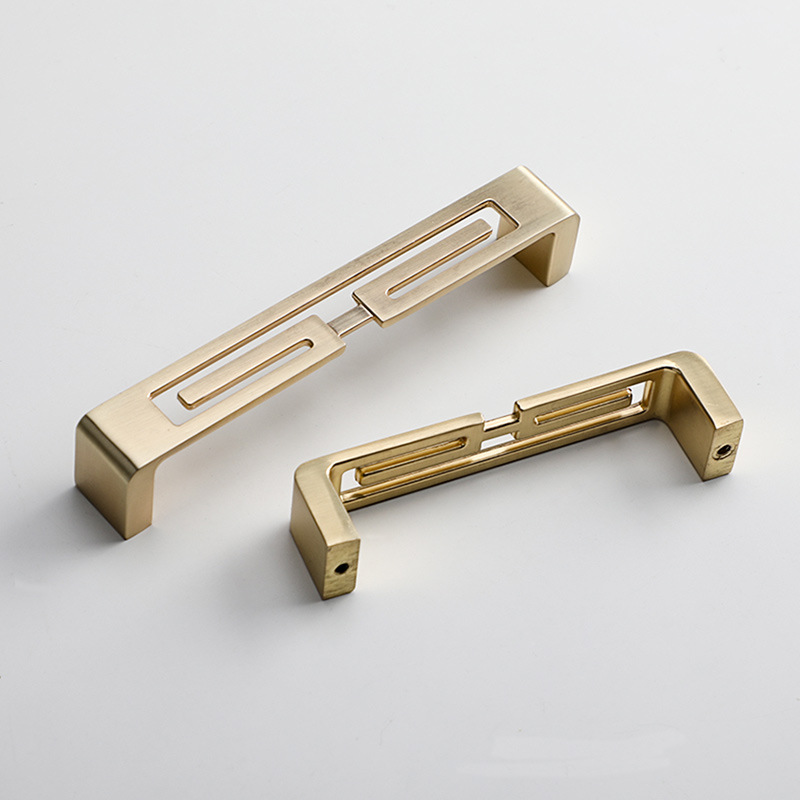 Light Luxury Copper-Colored Handles for New Chinese-Style Golden Wardrobe Door Pulls—Nordic, Modern, Minimalist Design for Drawers, Cabinets, and Wine Cabinets