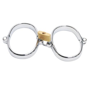 Sex toys men's oval handcuffs 70*50mm husband and wife zinc alloy Chrome bracelet