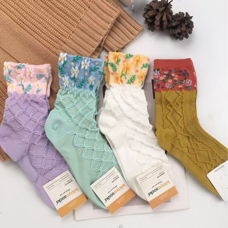 Early Spring Light-Colored Korean Socks for Women, Thin Cotton Socks with Three-Dimensional Pleated Small Flowers, Mid-Calf Women's Socks Kiki