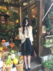 韩系露肩设计感木耳边长袖衬衫碎花半身裙女2025夏季新款时尚套装