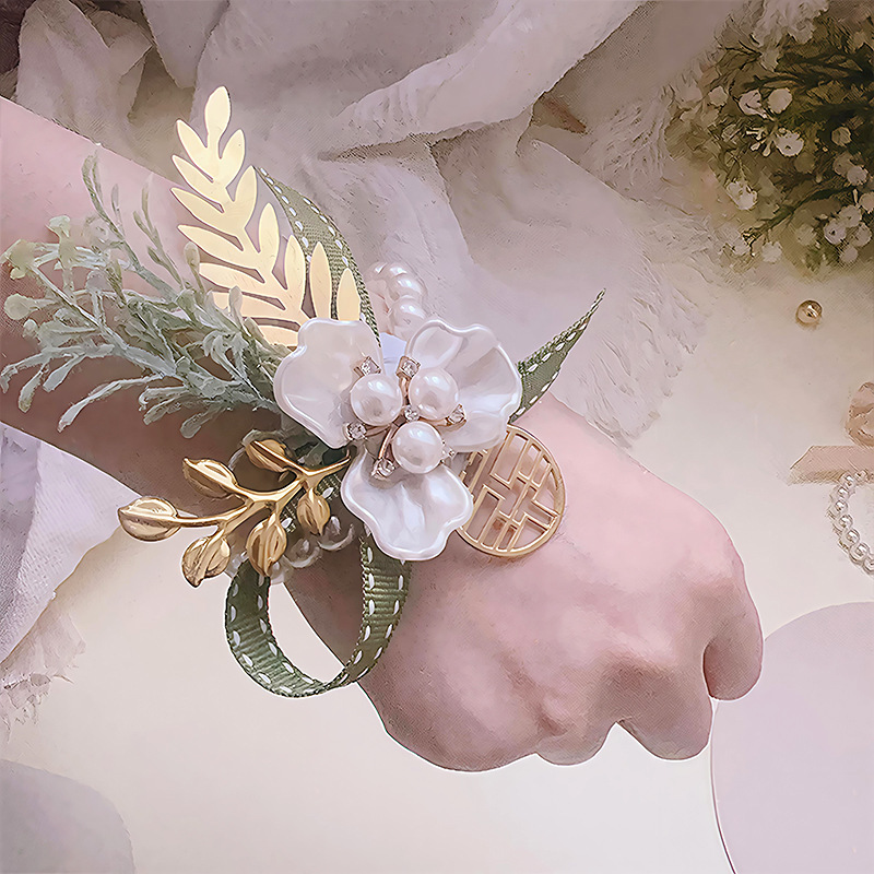 花嫁の手首の花の花嫁の姉妹団の手の花の森は韓国式の結婚式を結びます。|undefined