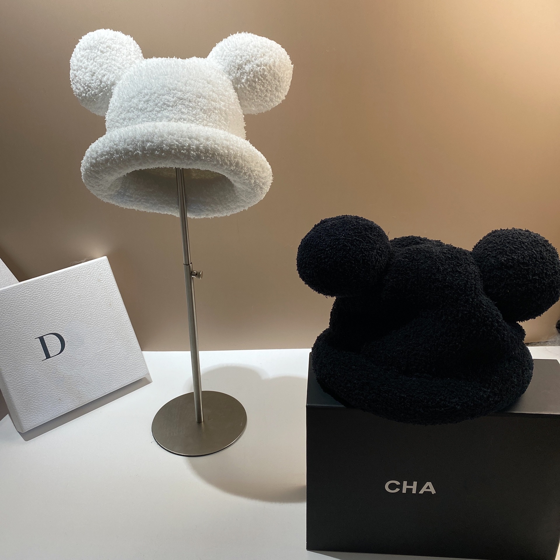 Bear Eared Brimless Female Hat with New Trend Cute and Sweet Headband Hat Personalized and Versatile Warm and Windproof Basin Hat_voghion.com