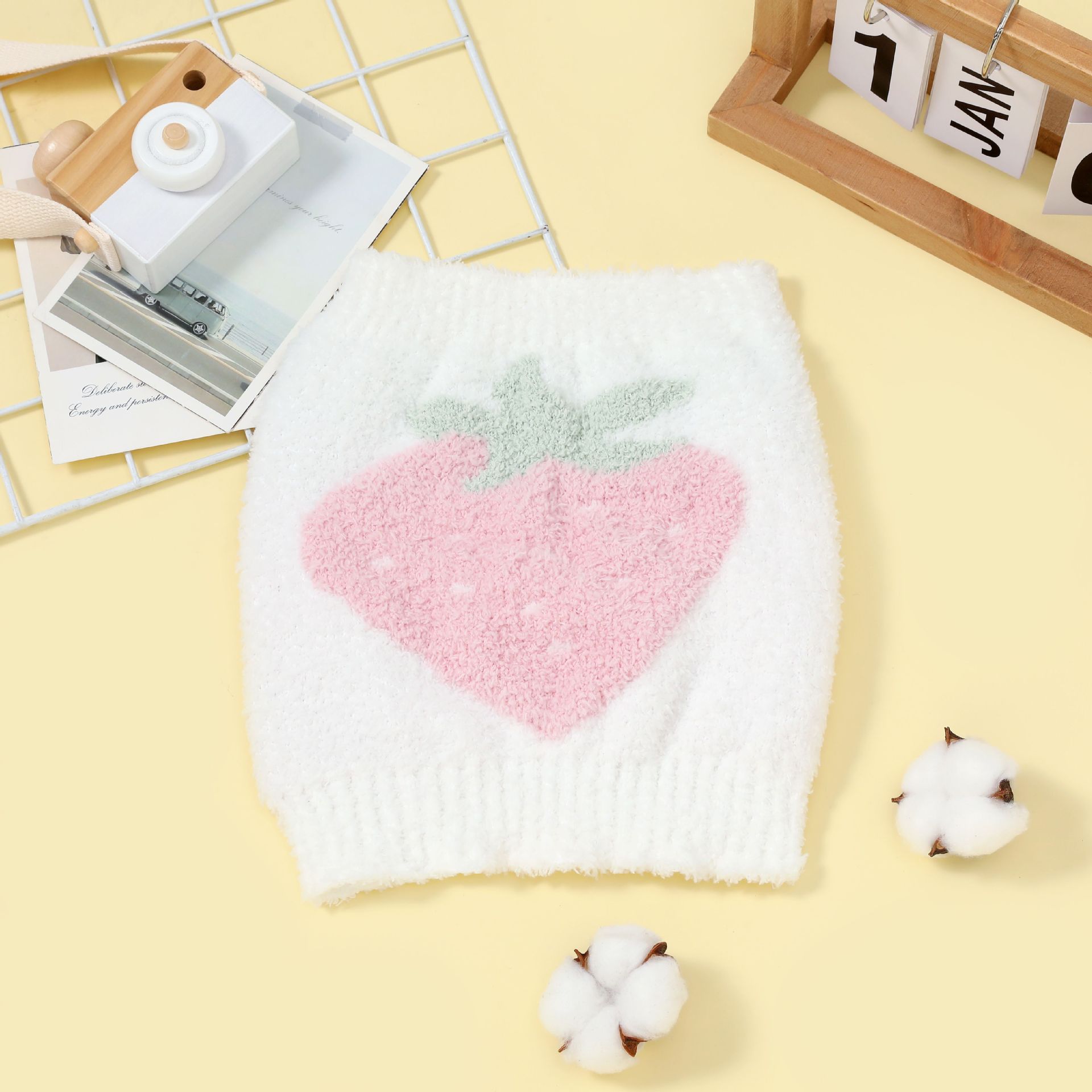 핑크 딸기 (가을과 겨울)