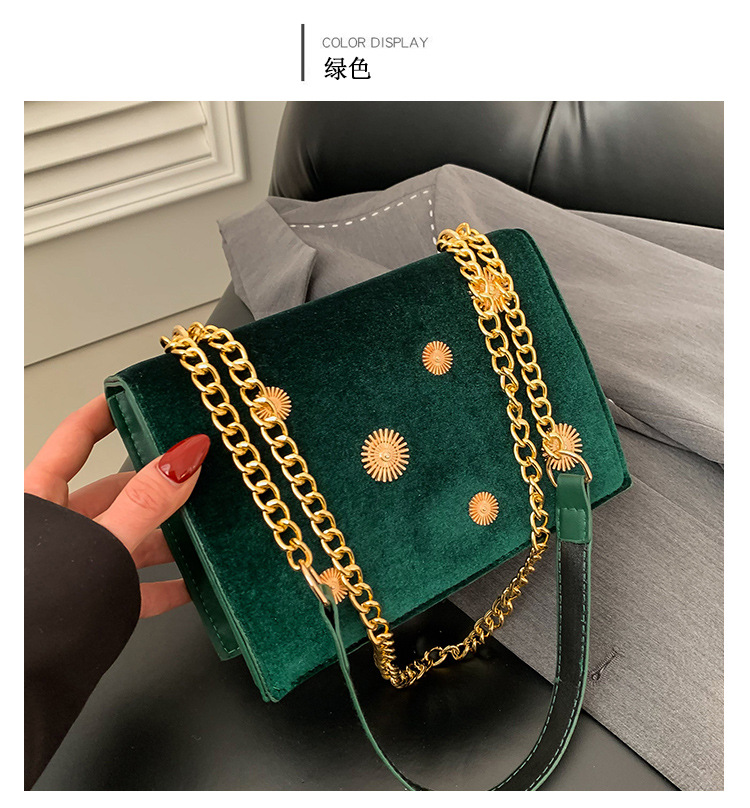 Cross-border fashionable velvet small square bag for women, simple and fashionable single-shoulder bag, new autumn and winter crossbody chain bag undefined