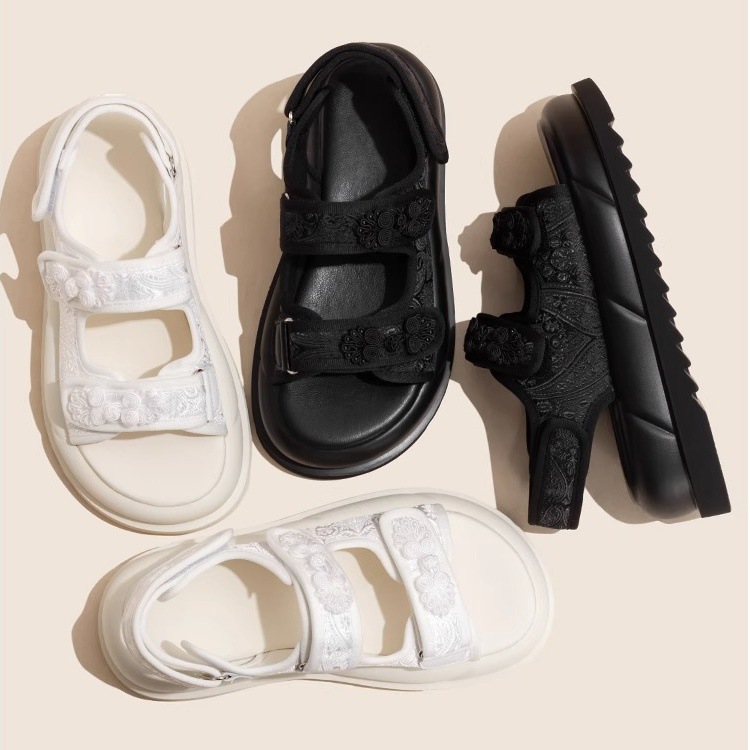Ruoji Beach Women's 2024 Summer New Flat Bottom Chinese Embroidered Velcro Fashion Versatile Sports Sandals_voghion.com