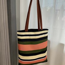 miu�ļ��¿�С���l�yƴɫ��ĸ������Ůʿ�μ��������������ذ�