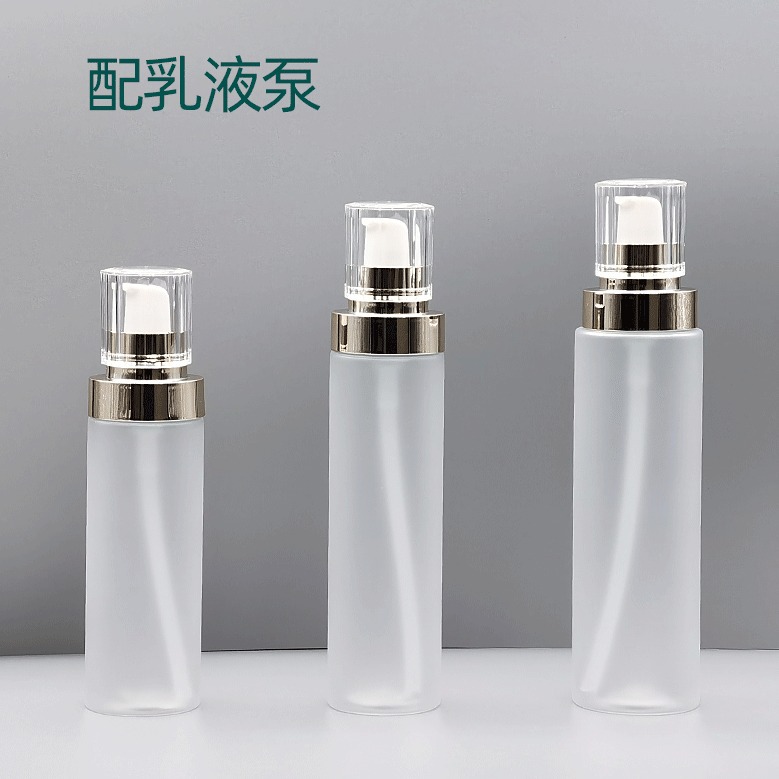Inventario de alta gama 150ml oro galvanizado niebla fina transparente esmerilado botella de pulverización de oro cabeza de bomba de presión botella de plástico de emulsión