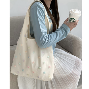 �Ї��L��ˇ�����L�̽����䱳�ķ������ٽz�����������|Ů���ذ�