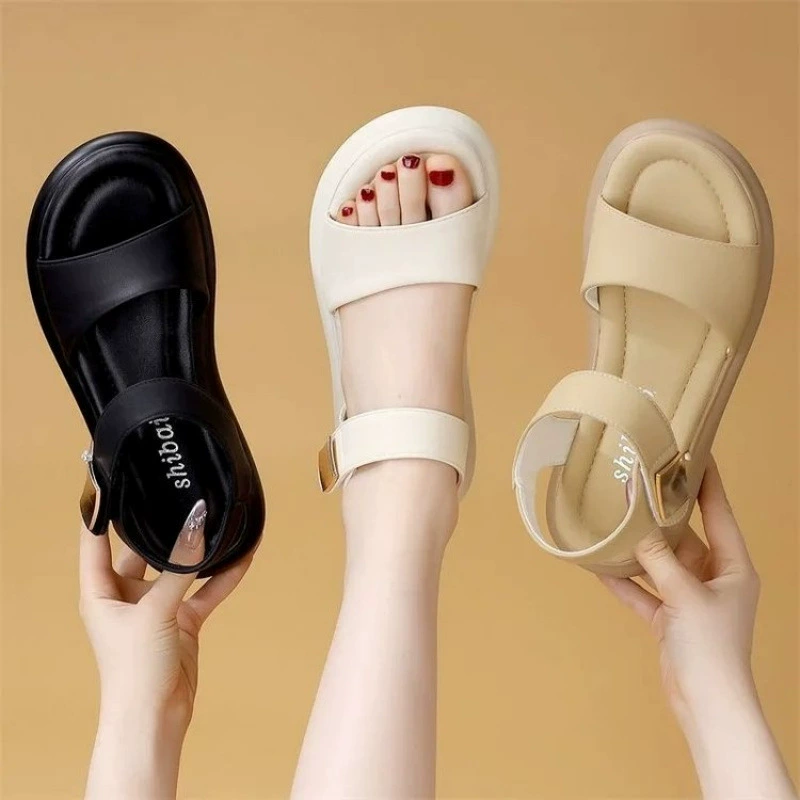 Женские сандалии на липучке 2025 лето новые повседневные универсальные плоские сандалии в стиле мини с запахом для юбок
