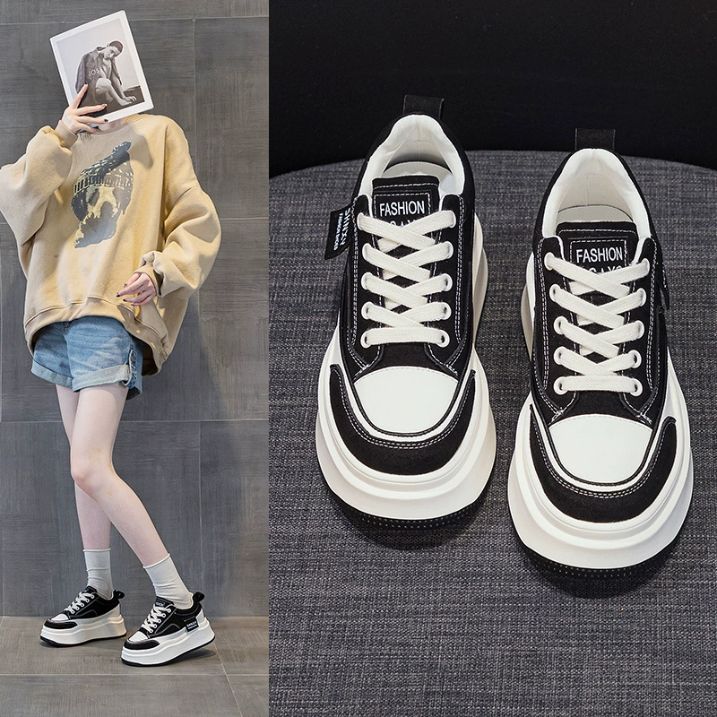 2024 Новый осенний рост толстой подошвы повседневные маленькие белые туфли модные дикие студенческие туфли