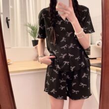 �羳ֱ������˯����Ů���޿�ͨӡ������̿���װ��Լ���мҾӷ�Ů