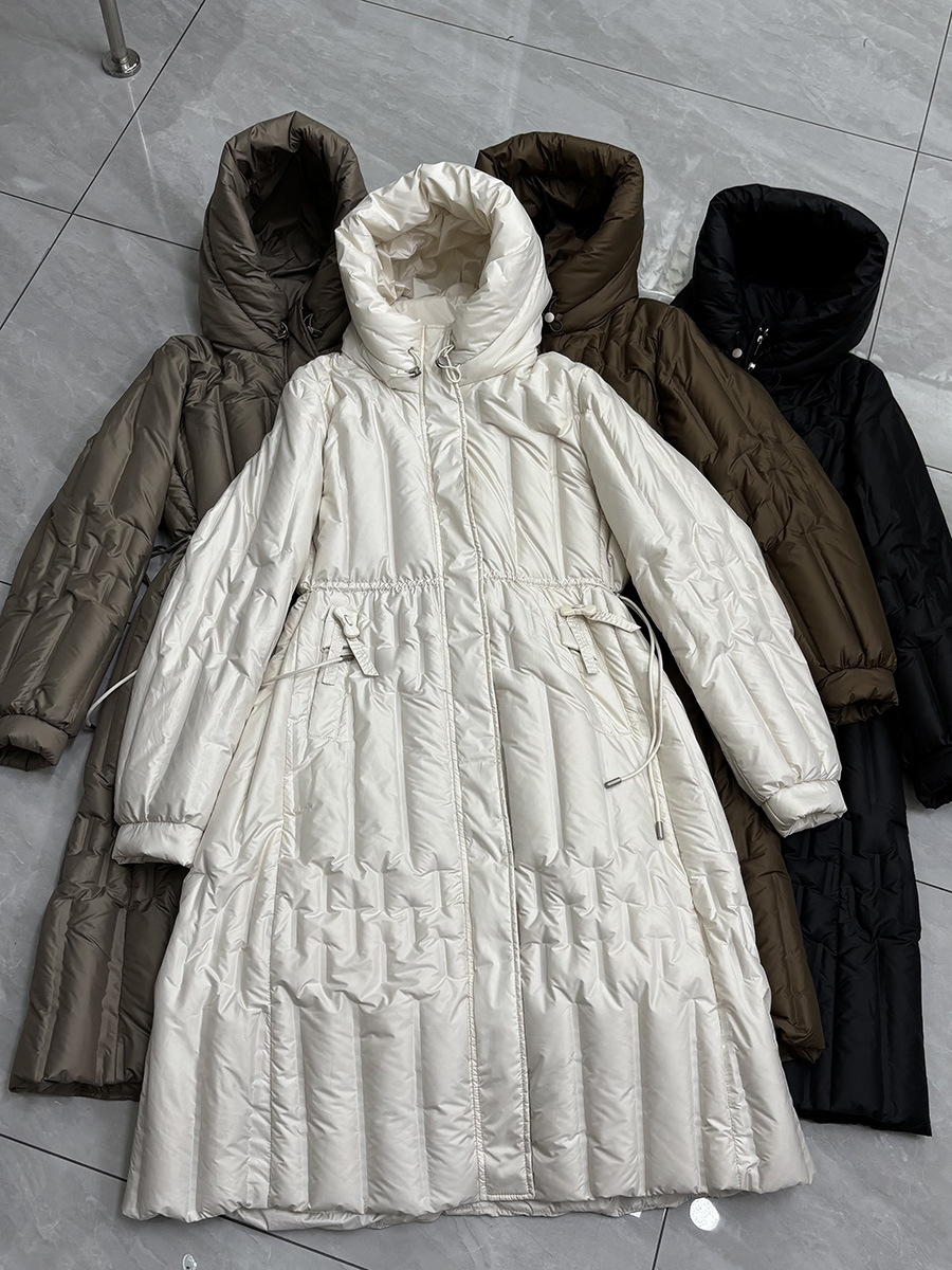 Winter fashionable brace with hood