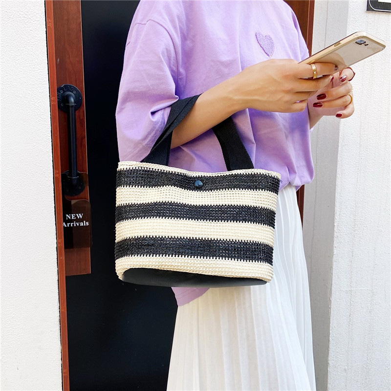 Straw-woven single-shoulder bag for women, new summer casual bag for middle-aged and elderly moms, simple lunch box handbag, export version undefined