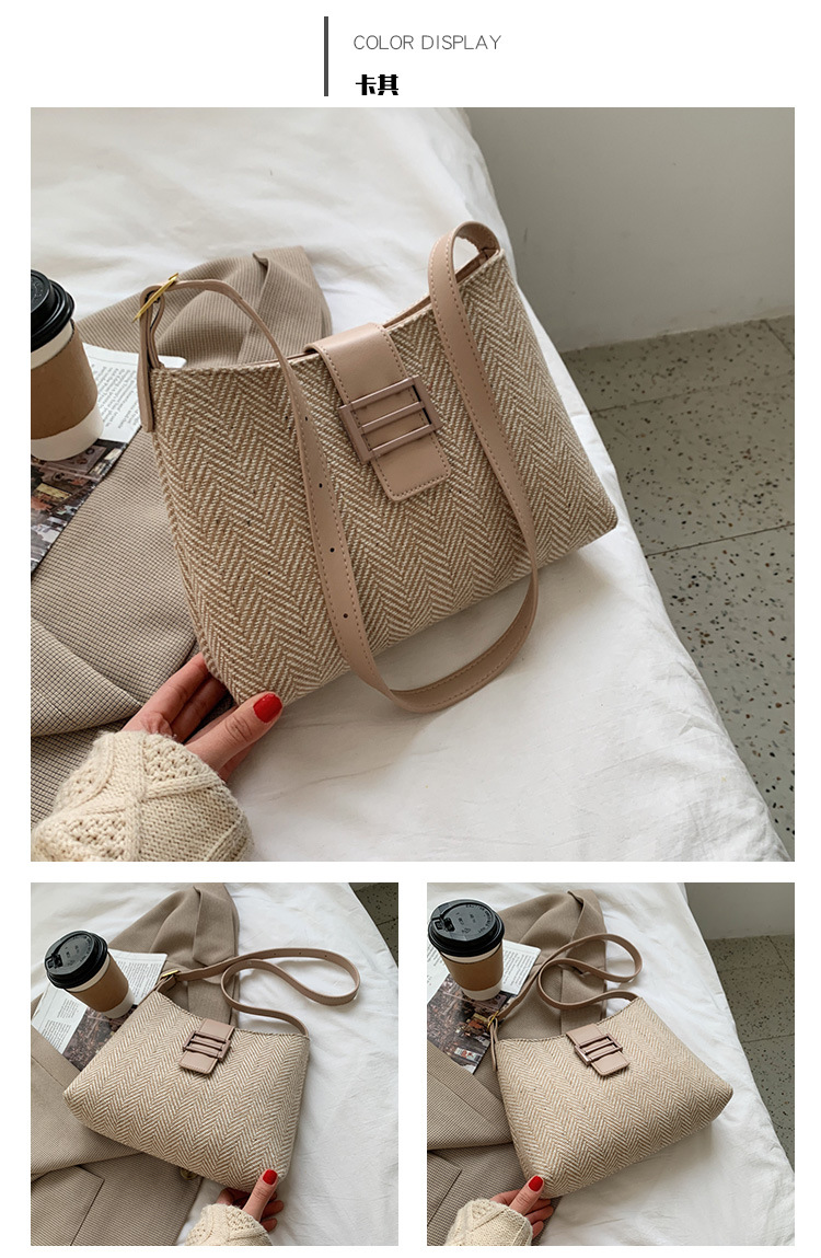 Canvas Check Shoulder Underarm Bag Fashion Urban Messenger Bag Commuter Bag display picture 10