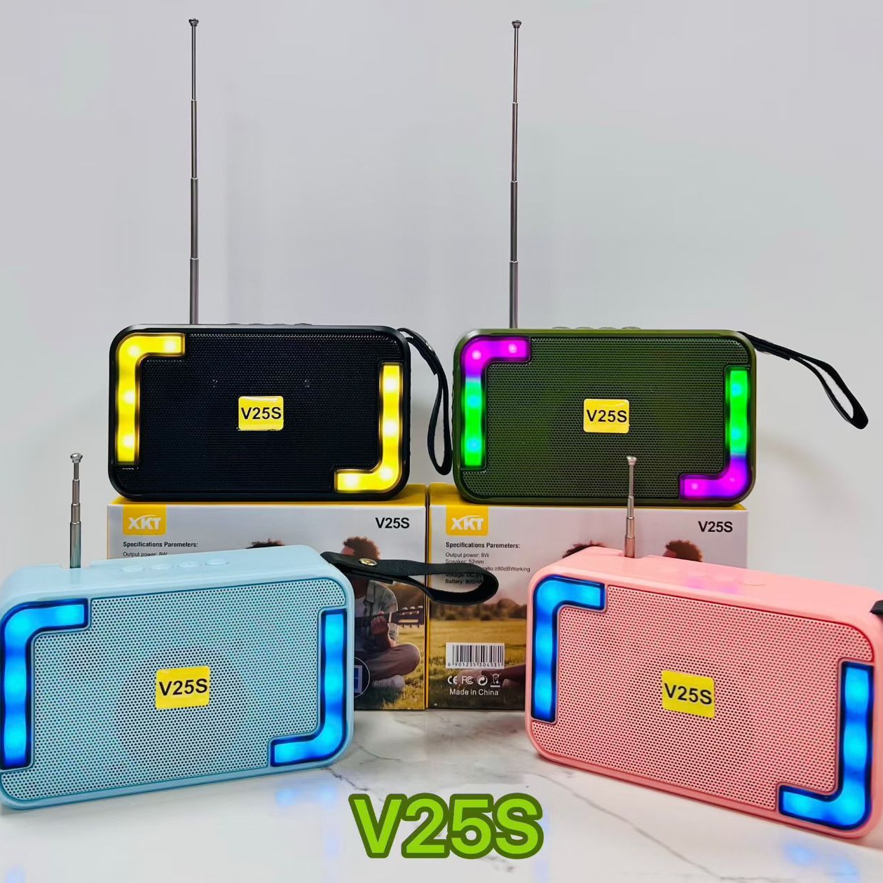 外贸V25S太阳能蓝牙音箱便携七彩灯手电筒音响户外家用桌面低音炮