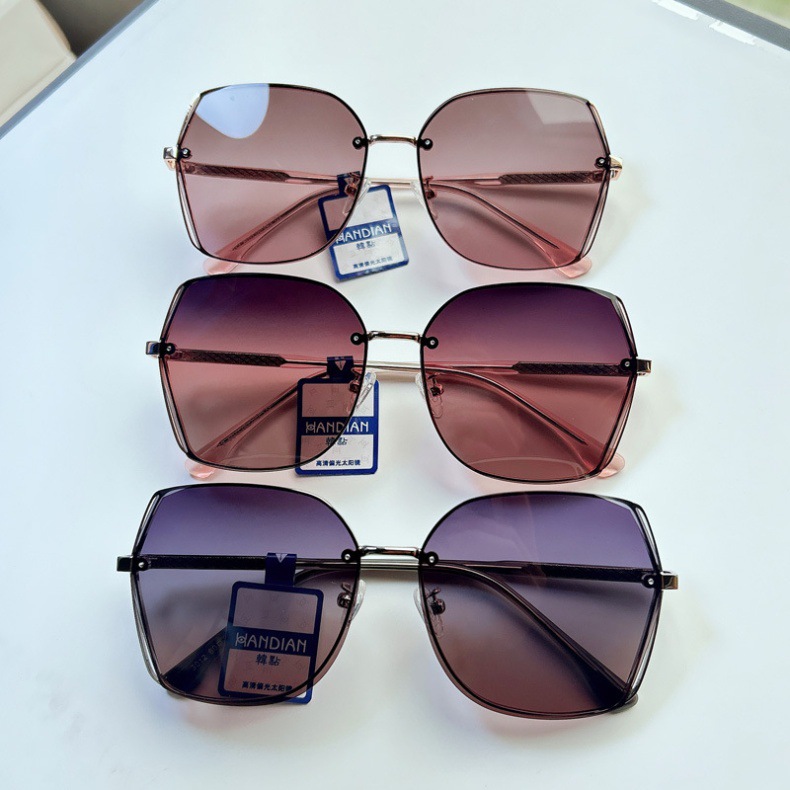 2026er Modell Metall-Nylon-Polarisierte Sonnenbrillen für Damen mit hochwertiger UV-Schutz und schmalem Gesichtseffekt, trendige Nylon-Sonnenbrillen