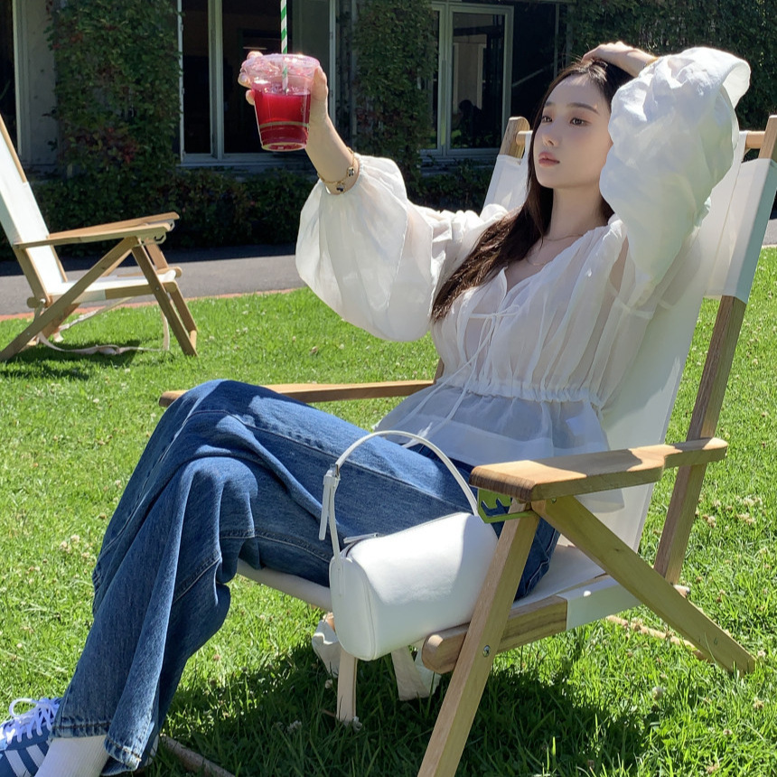 韩国ins法式V领抽绳收腰泡泡袖雪纺衫女春夏新款气质白色衬衫上衣