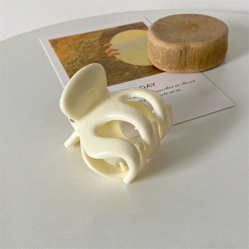 Clip de pelo Maillard clip de pelo grande de la mujer clip de tiburón clip de cabeza de nuevo tocado Internet celebridad 2023 Nueva horquilla