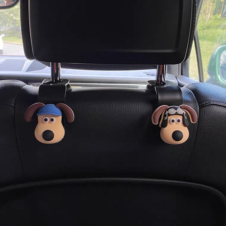 Xiaohongshu mismo estilo jefe perro asiento trasero gancho coche 3D tridimensional coche asiento trasero almacenamiento Decoración