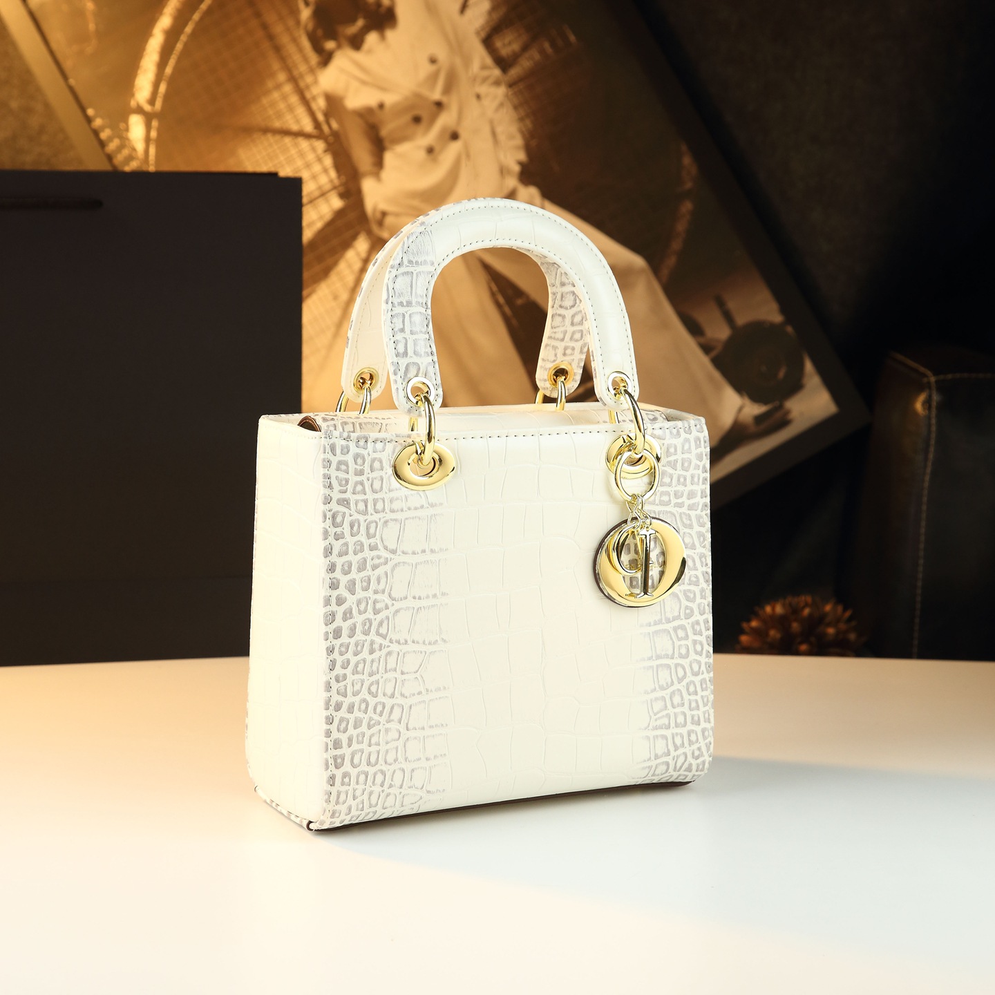 Túi xách nữ da cá sấu Lady Diana kiểu dáng sang trọng, đeo vai và đeo chéo — trắng Himalaya, màu đen, quả mơ, màu hồng