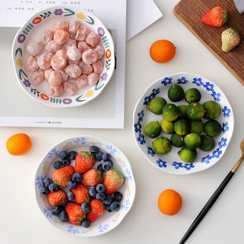 "Children's Korean INS ceramic tableware flower -shaped bowl creative rice bowl breakfast bowl salad bowl home fruit bowl noodle bowl" -> Russian