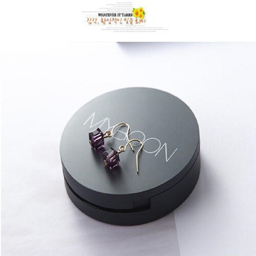European and American minimalist retro fashion water cube square glass mini sugar cube sweet simple earrings earrings