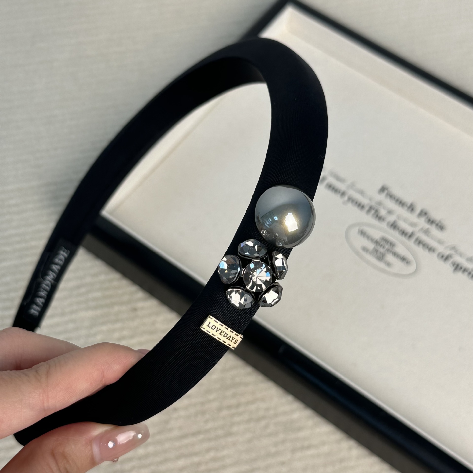 Bandeau en éponge élégant de luxe léger de style français avec diamants incrustés de haute qualité, tête de mort augmentée, pression supérieure, épingle à cheveux fine, nouveaux accessoires pour cheveux_voghion.com