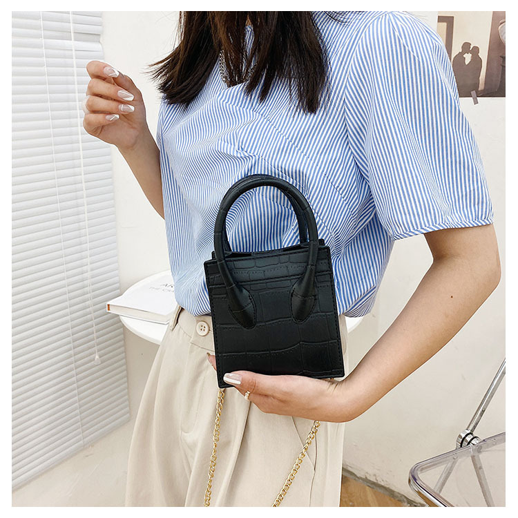 2025 Cross-border new popular smiling face bag, small square bag, fashionable and versatile chain hand bag, shoulder and crossbody jelly women's bag undefined